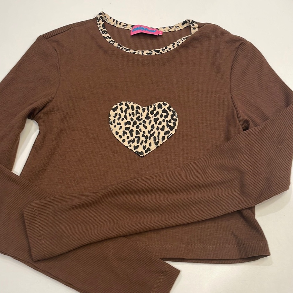 Edikted Long Sleeve Shirt w/ Animal Print Heart.